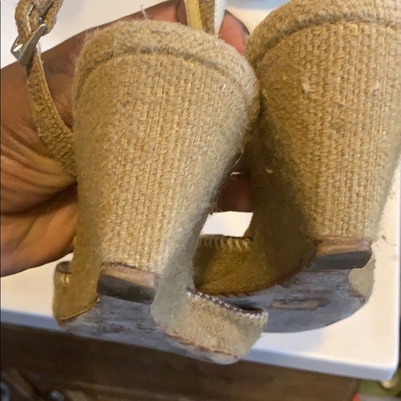 Prada shoes - Picture 6 of 9